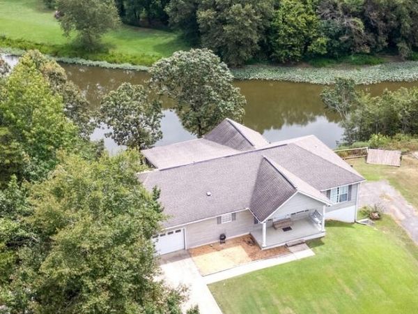 17020 Stonecliff Drive, Northport, AL 35475