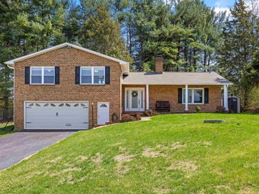 249 CATTLE SCALES RD, WAYNESBORO, VA 22980