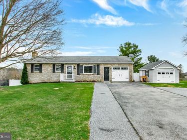 45 LEE ANN COURT , HANOVER, PA 17331