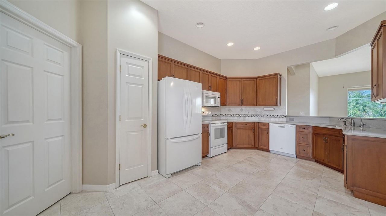 5939 Sandstone Avenue , Sarasota, FL 34243 Photo