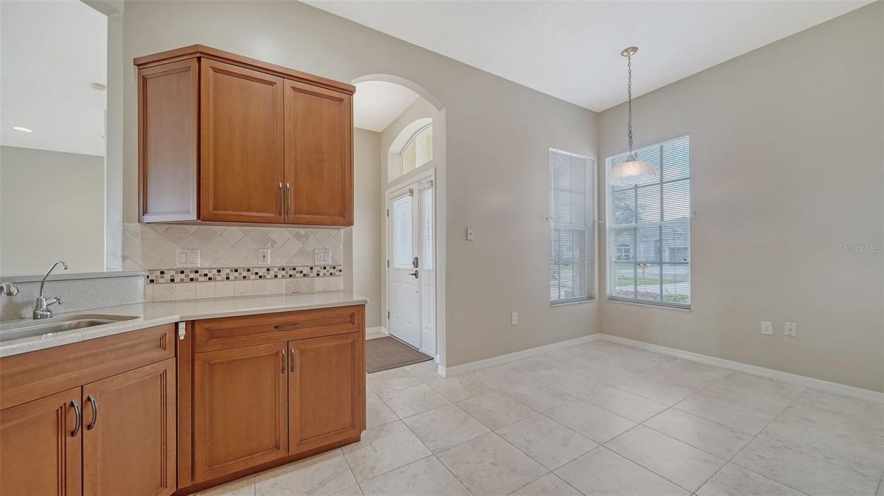 5939 Sandstone Avenue , Sarasota, FL 34243 Photo