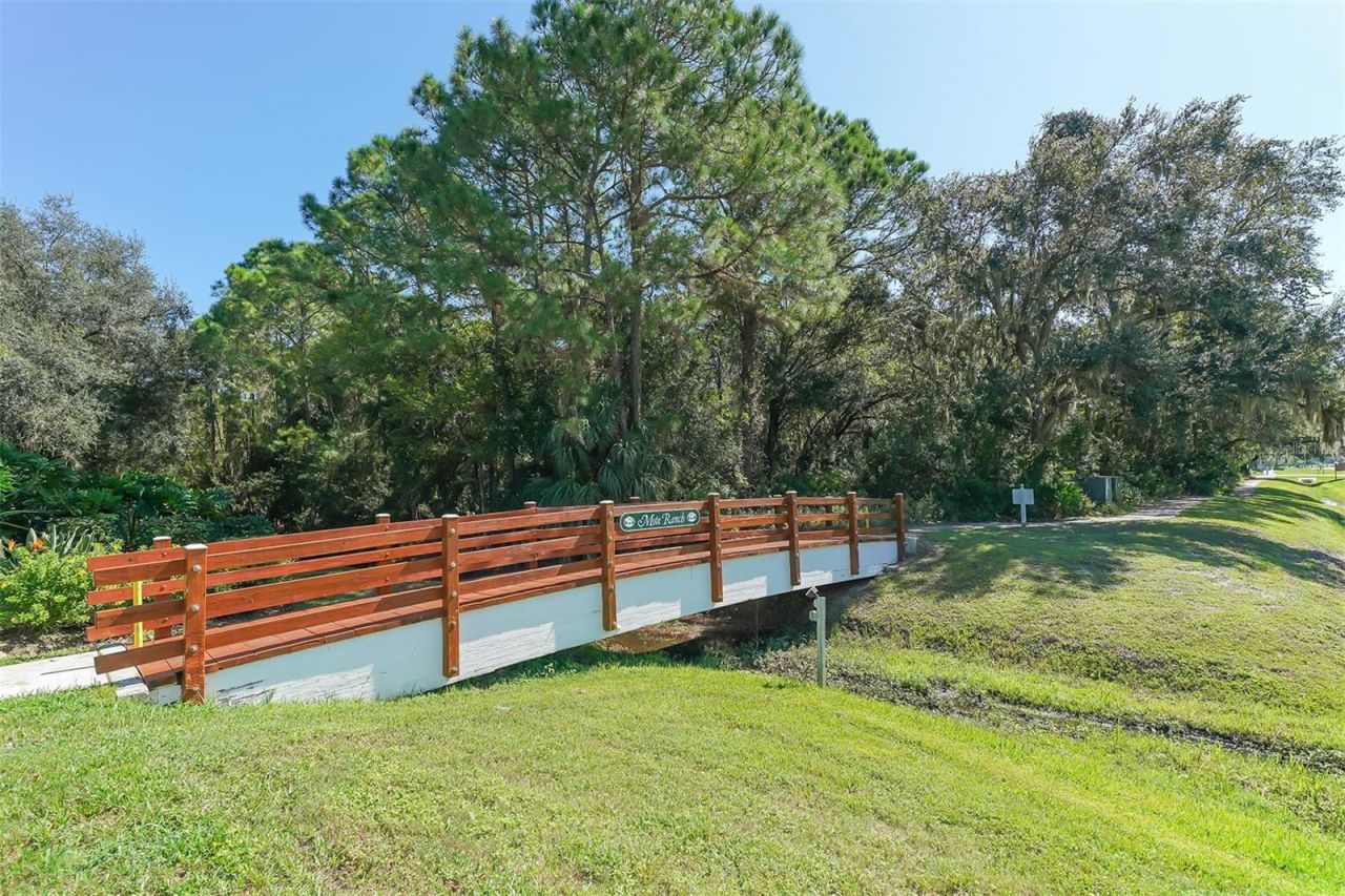 5939 Sandstone Avenue , Sarasota, FL 34243 Photo