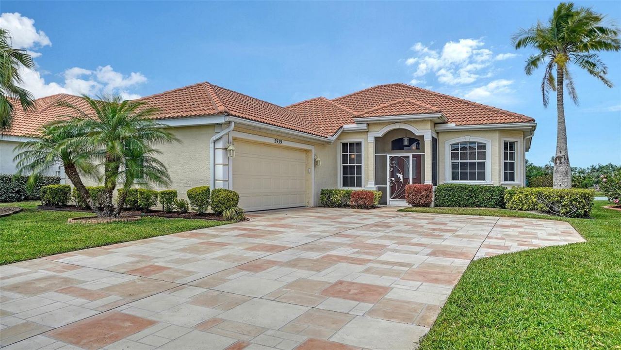 5939 Sandstone Avenue , Sarasota, FL 34243 Photo