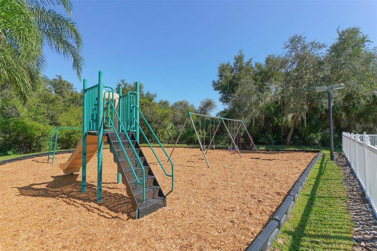5939 Sandstone Avenue , Sarasota, FL 34243 Photo