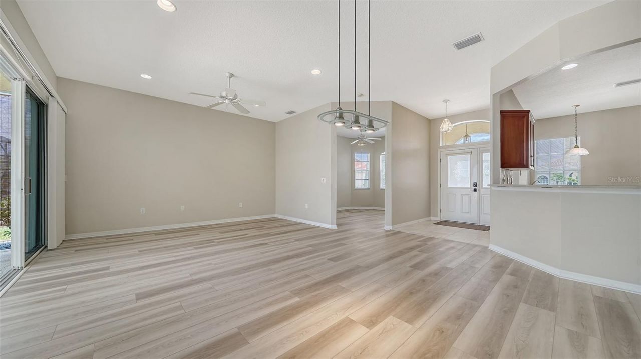 5939 Sandstone Avenue , Sarasota, FL 34243 Photo