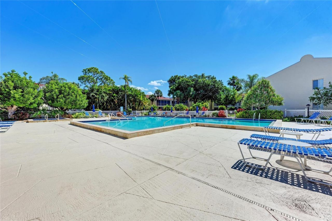 6101 34th Street W, Unit 3D, Bradenton, FL 34210 Photo