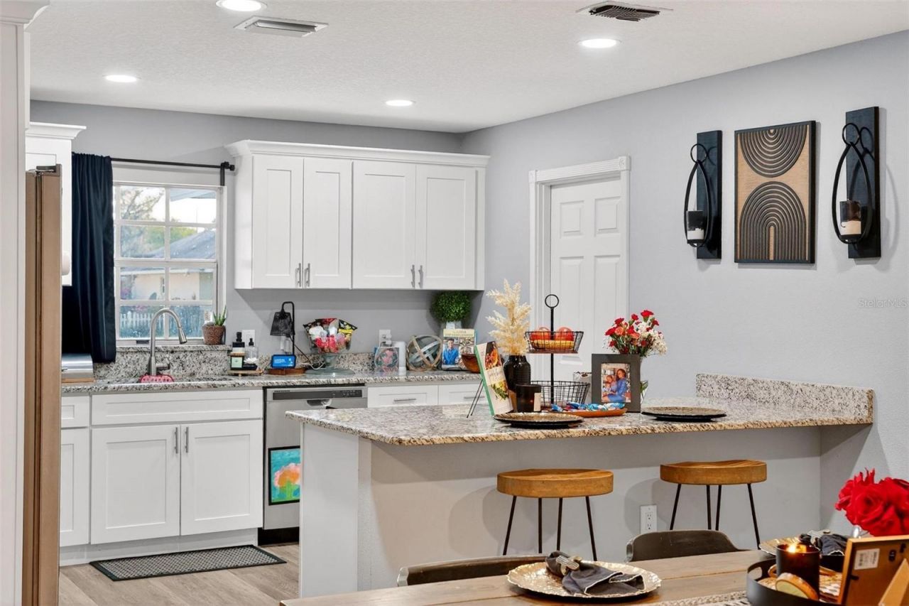 106 Portland Street, Eustis, FL 32726 Photo