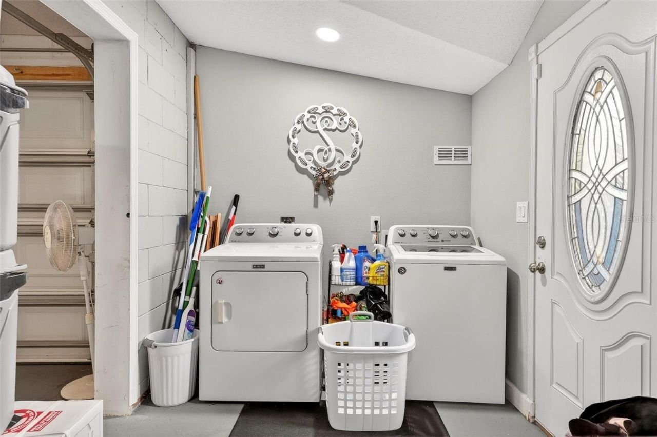 106 Portland Street, Eustis, FL 32726 Photo