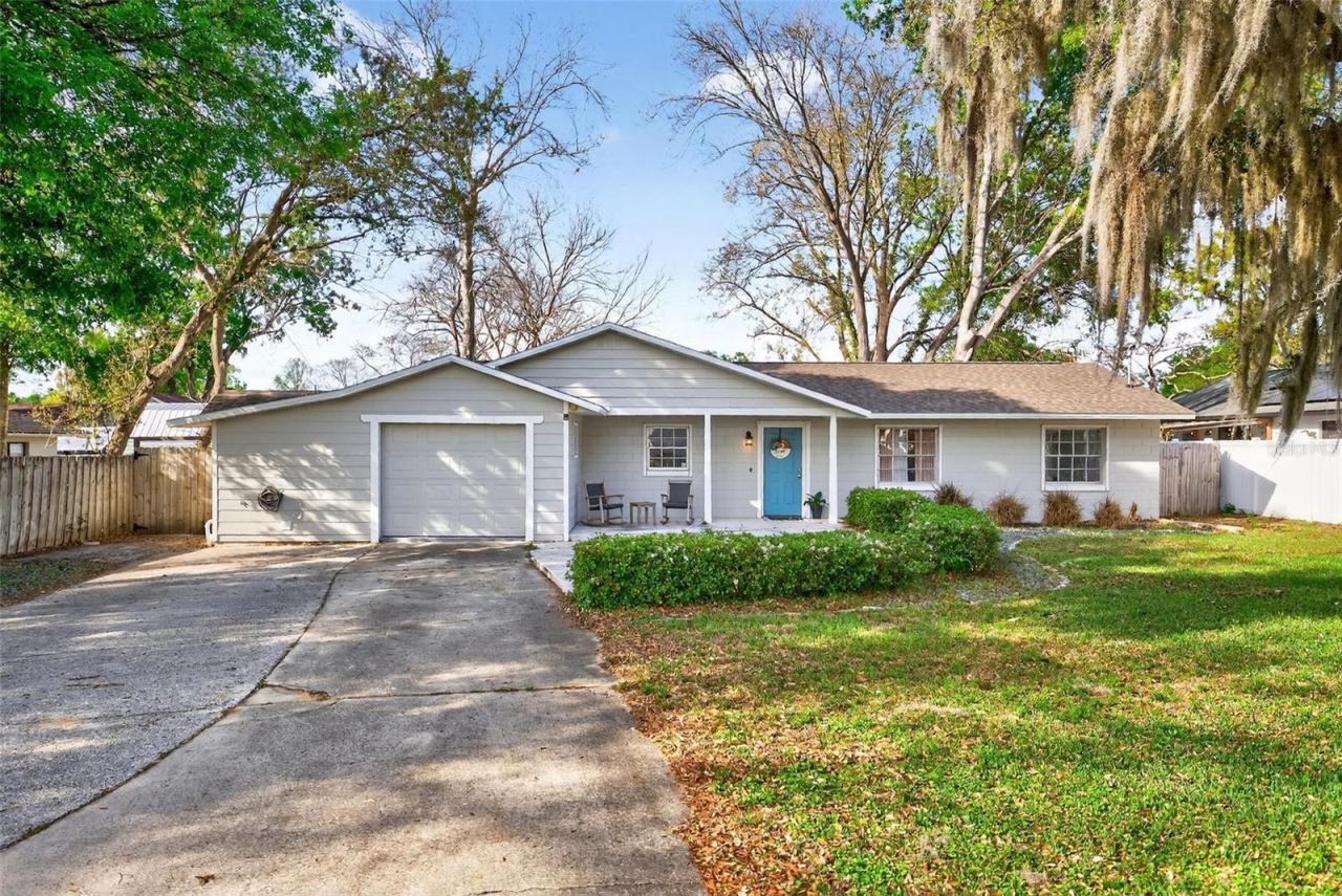 106 Portland Street, Eustis, FL 32726 Photo