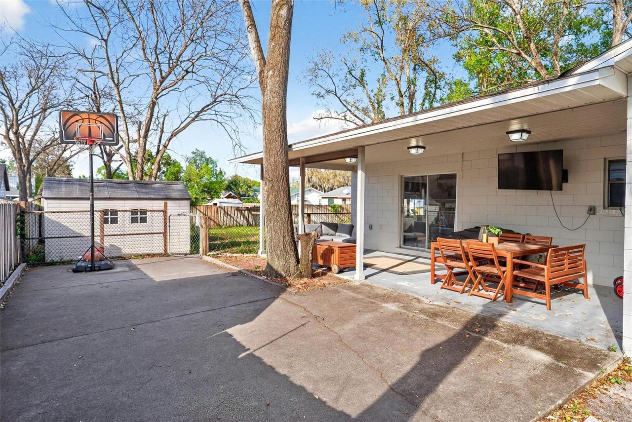 106 Portland Street, Eustis, FL 32726 Photo