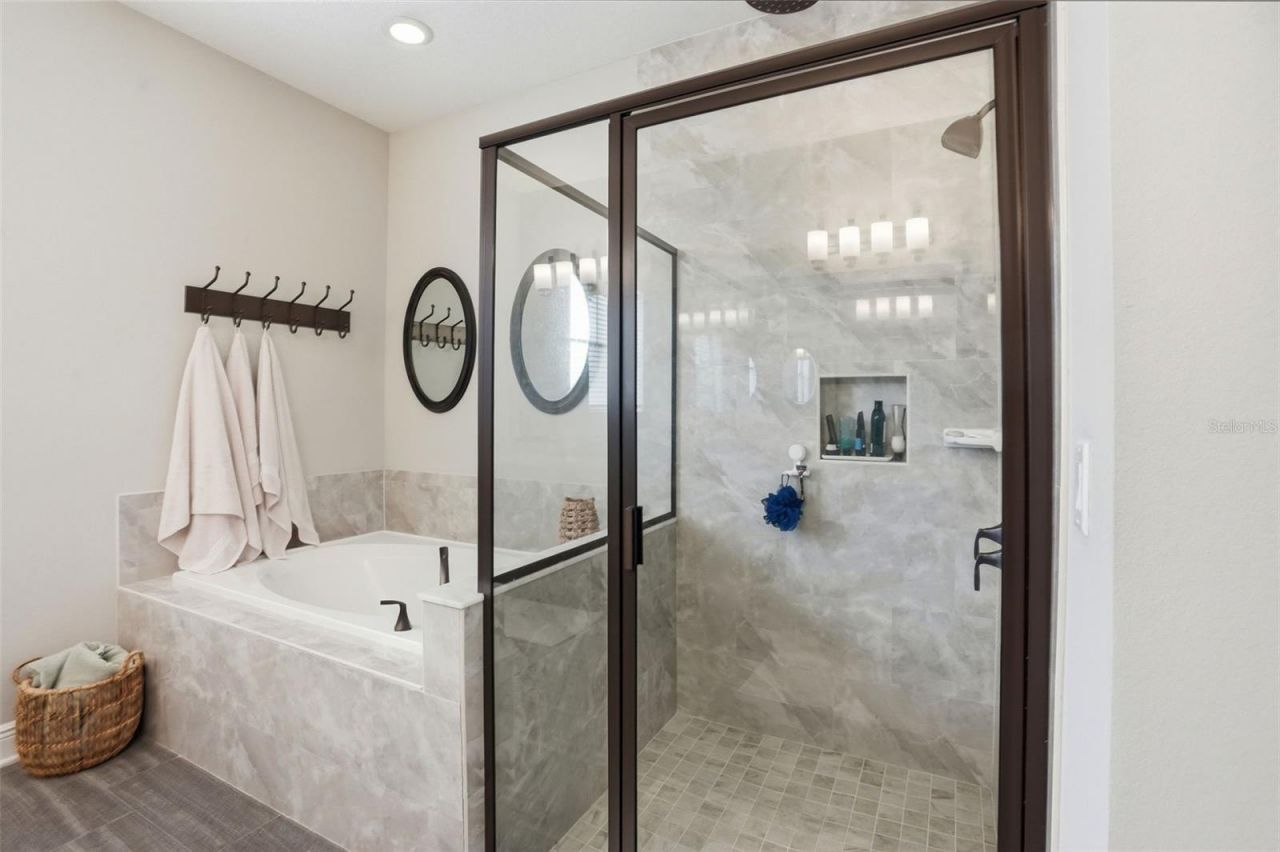 1897 Fox Grape Loop , Lutz, FL 33558 Photo