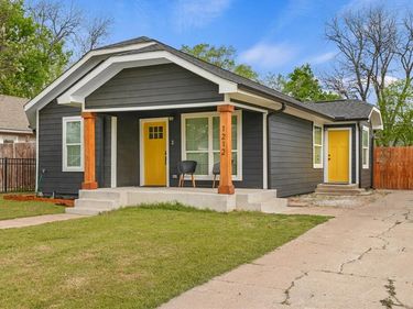 1212 Woodland Avenue, Fort Worth, TX 76110