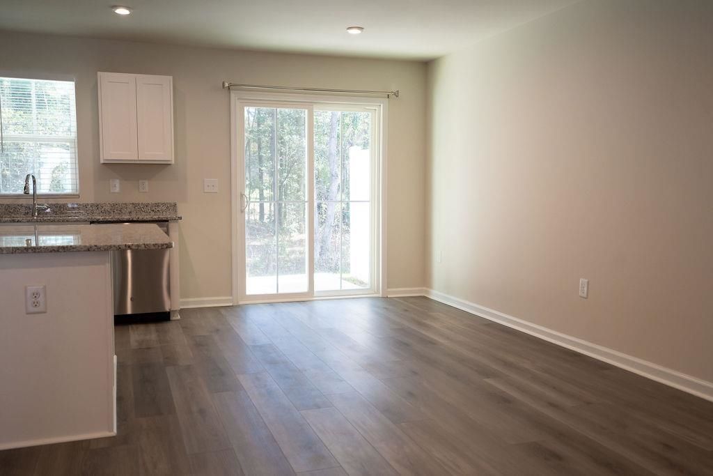 261 Christiana Ln.  Photo 7