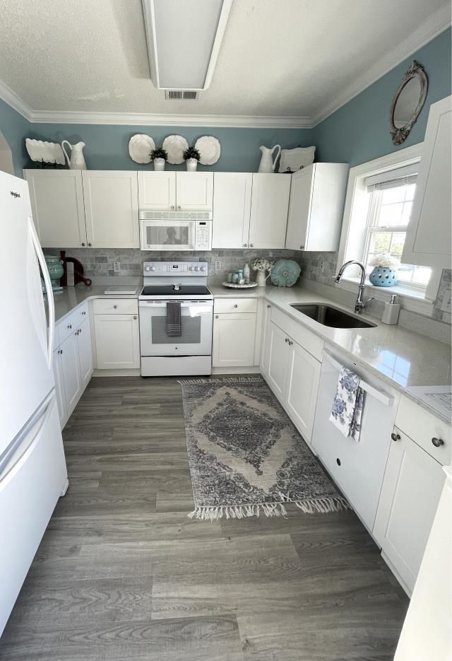 5750 Oyster Catcher Dr. Photo 6