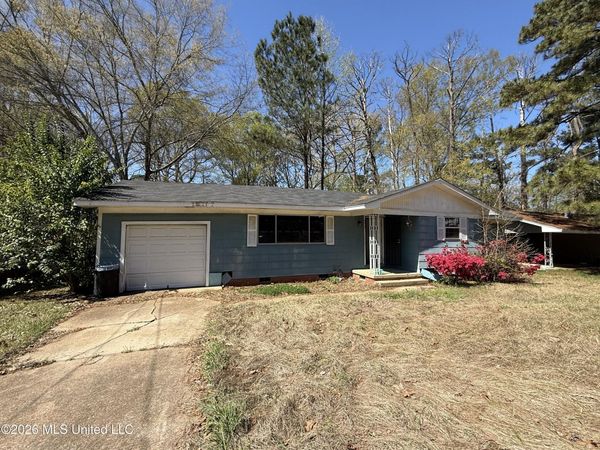2813 Marydale Drive, Jackson, MS 39212