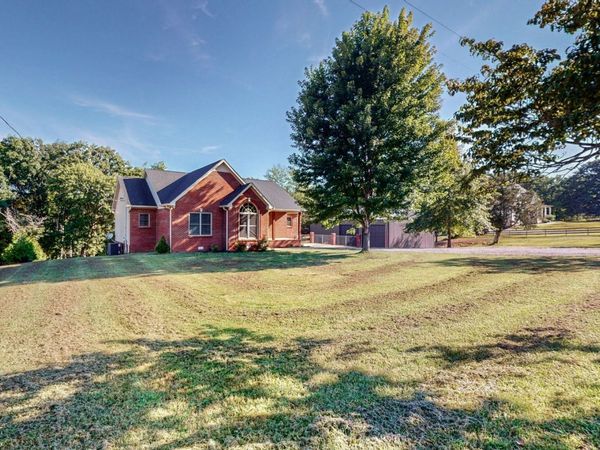 9399 Hi Lo Rd , Bon Aqua, TN 37025