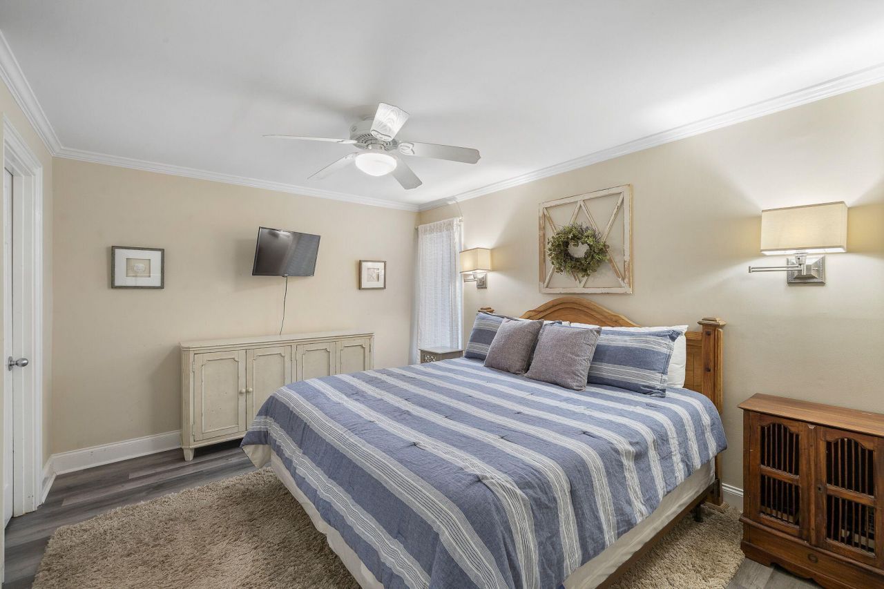 3572 Shipwatch Road Photo 6