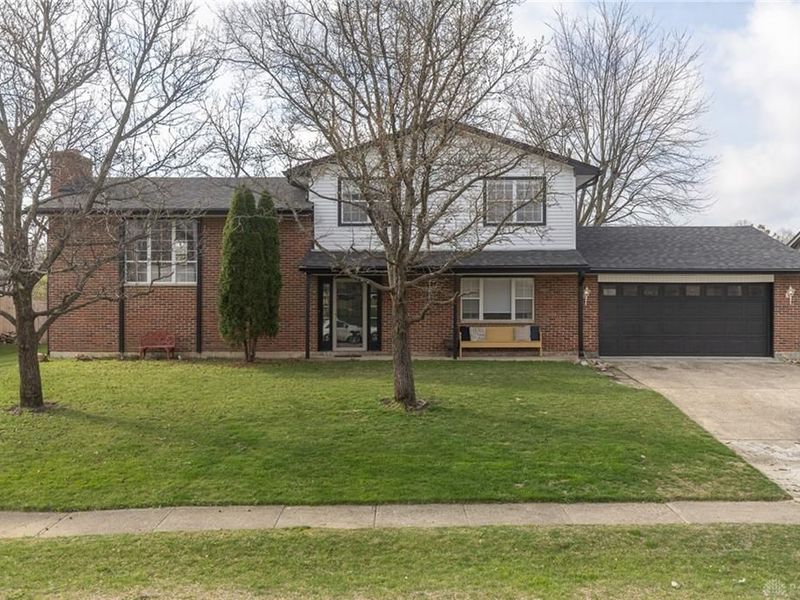 408 Bent Twig Drive, Vandalia, OH 45377 Photo 1