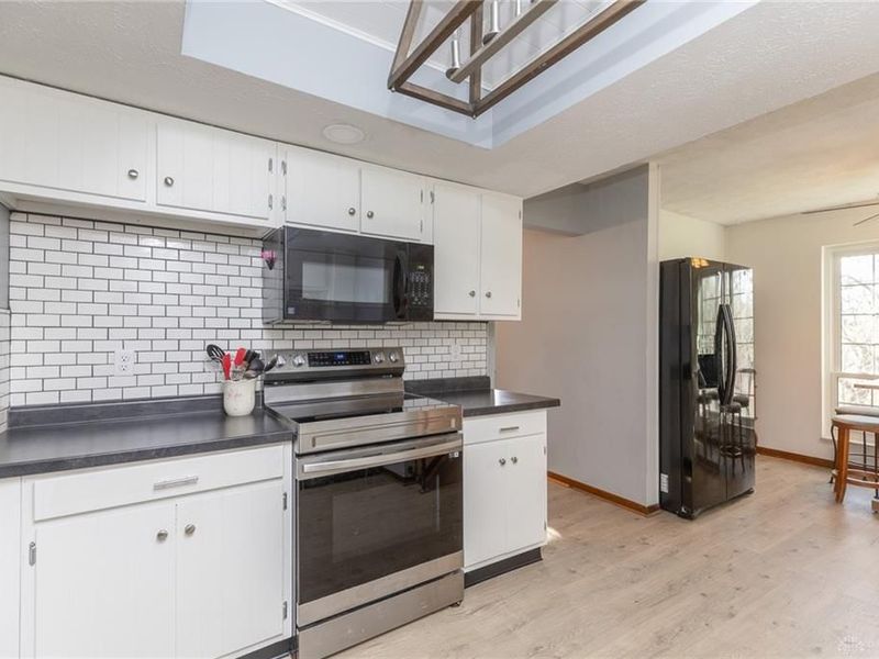 408 Bent Twig Drive, Vandalia, OH 45377 Photo 12