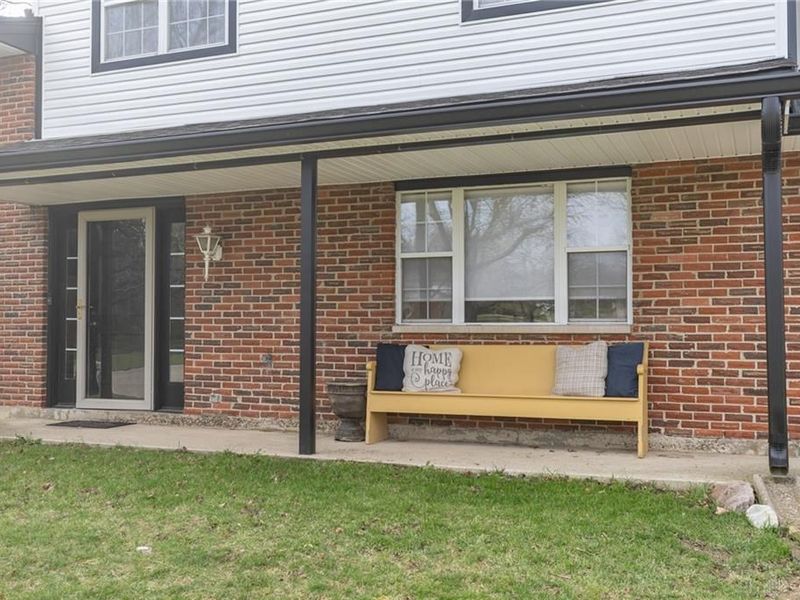 408 Bent Twig Drive, Vandalia, OH 45377 Photo 3