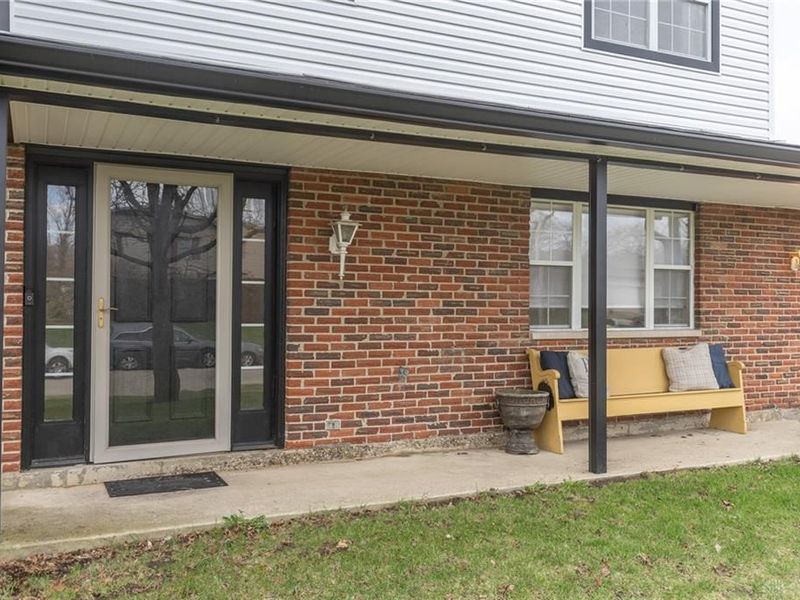 408 Bent Twig Drive, Vandalia, OH 45377 Photo 4