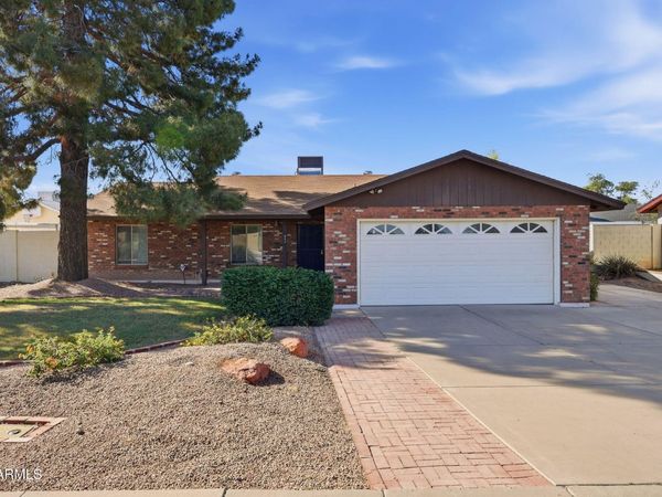 653 E BATES Street, Mesa, AZ 85203