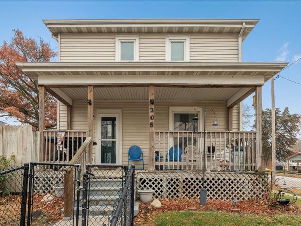 208 E South St , Mechanicsville, IA 52306