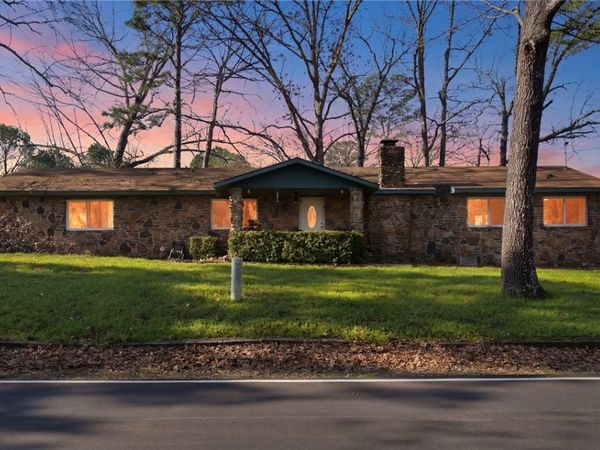 16295 Cypress Lane, Rogers, AR 72756