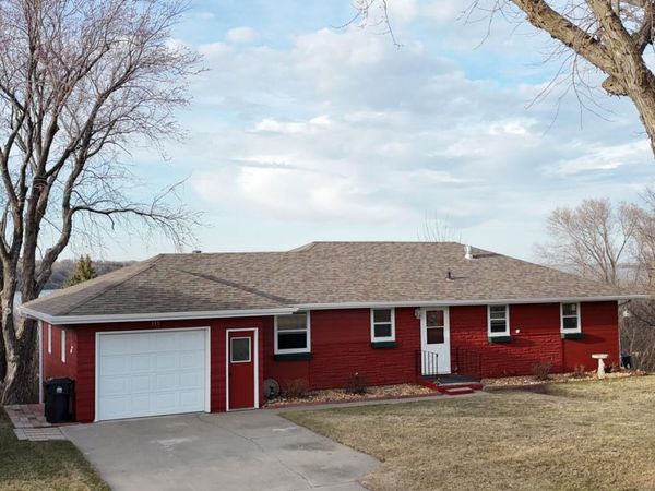 315 Lakeview Street S, Lake Benton, MN 56149