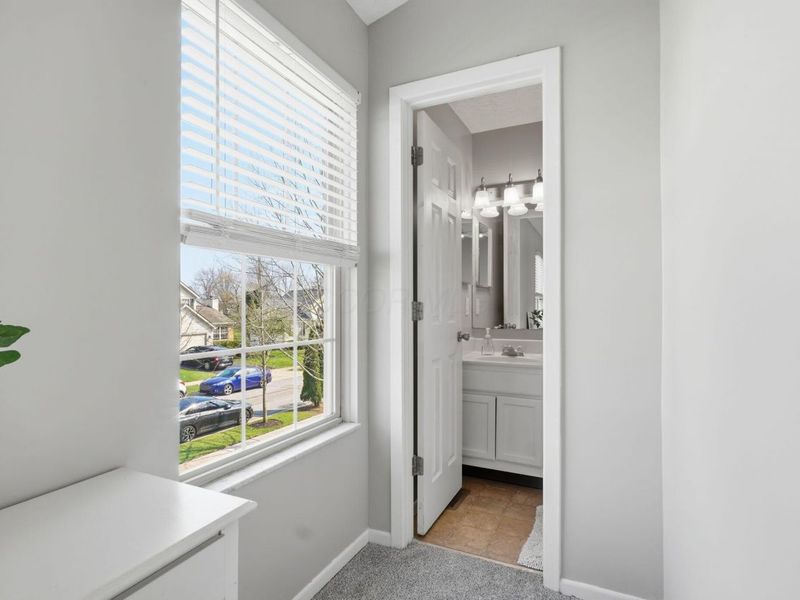 9003 Holquest Drive, Lewis Center, OH 43035 Photo 16