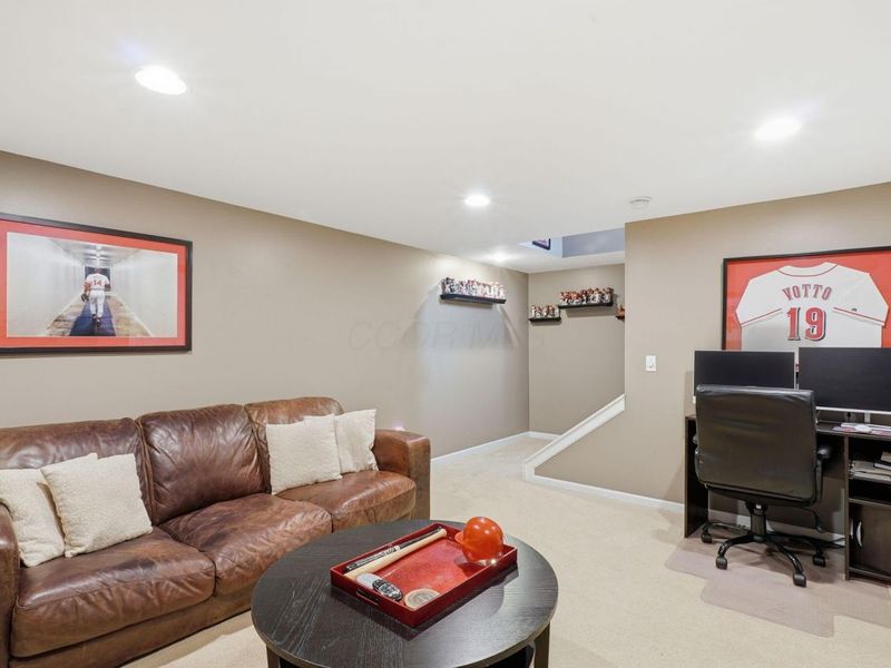 9003 Holquest Drive, Lewis Center, OH 43035 Photo 25