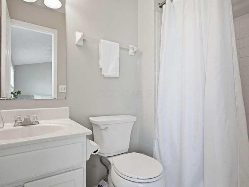 9003 Holquest Drive, Lewis Center, OH 43035 Photo 30