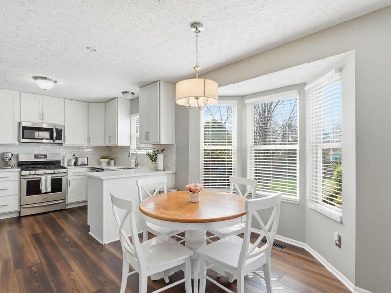 9003 Holquest Drive, Lewis Center, OH 43035 Photo 7