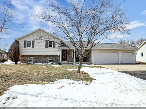 1248 DEER HAVEN DRIVE, Menasha, WI 54952