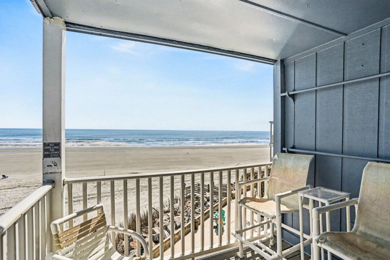 6302 N Ocean Boulevard Photo 32