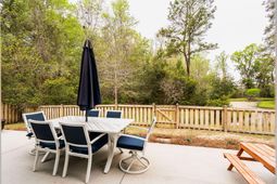 3122 Harding Court photo 4