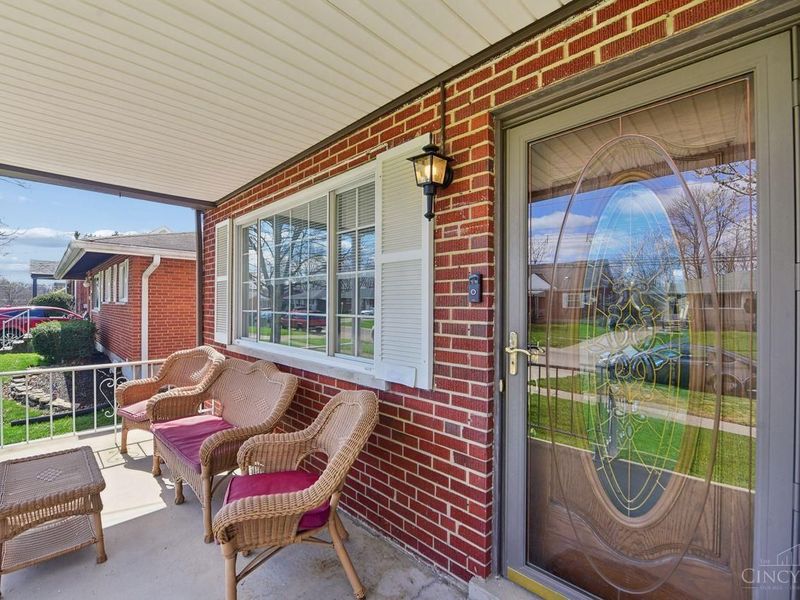 9231 Coogan Drive, Colerain Township, OH 45231 Photo 3