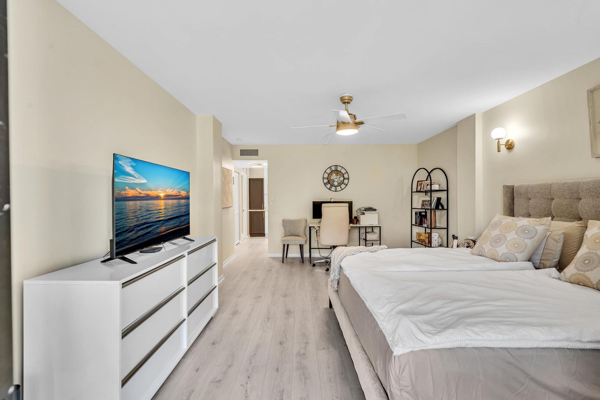 2804 N 46th Avenue, Unit C330, Hollywood, FL 33021 Photo