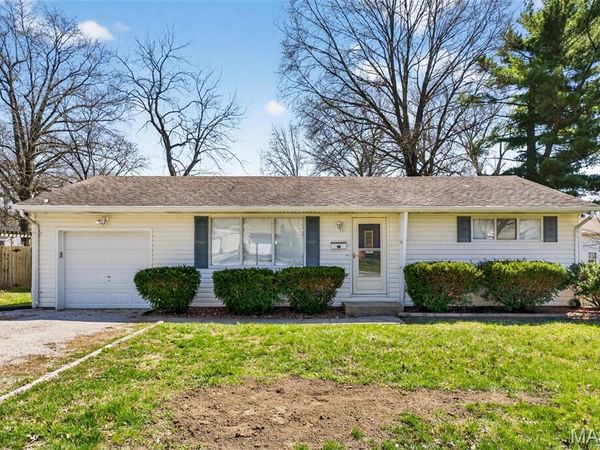 2104 E C Street, Belleville, IL 62221