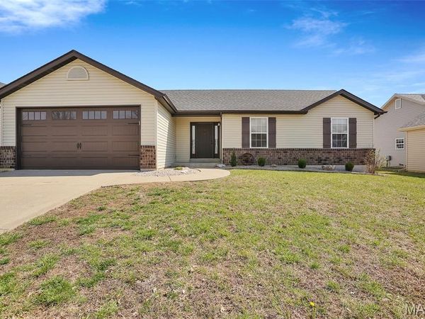 22 Colonial Creek Court, Wentzville, MO 63385