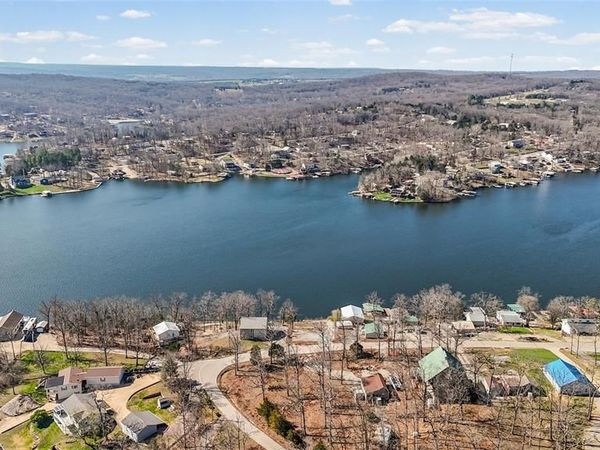 6534 E Lakeview Drive , French Village, MO 63036