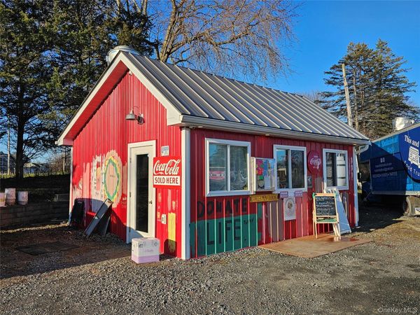 93 Healy Boulevard , Hudson, NY 12534