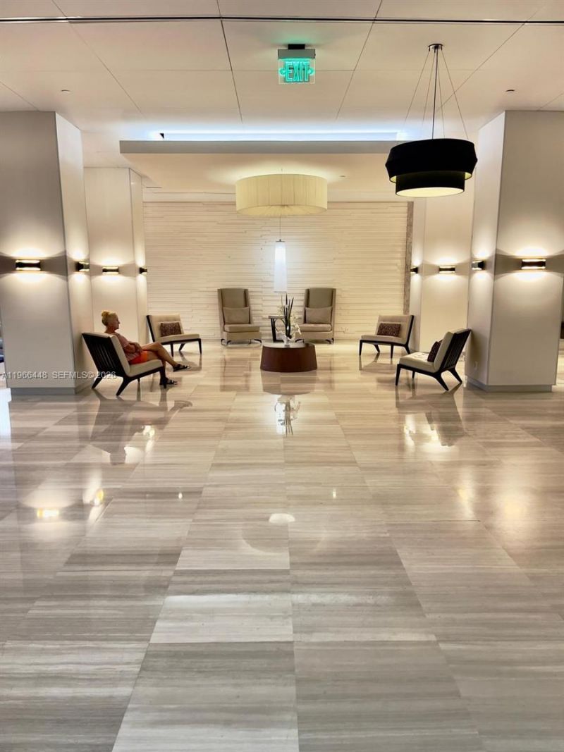 100 Bayview Dr, Unit 412, Sunny Isles Beach, FL 33160 Photo