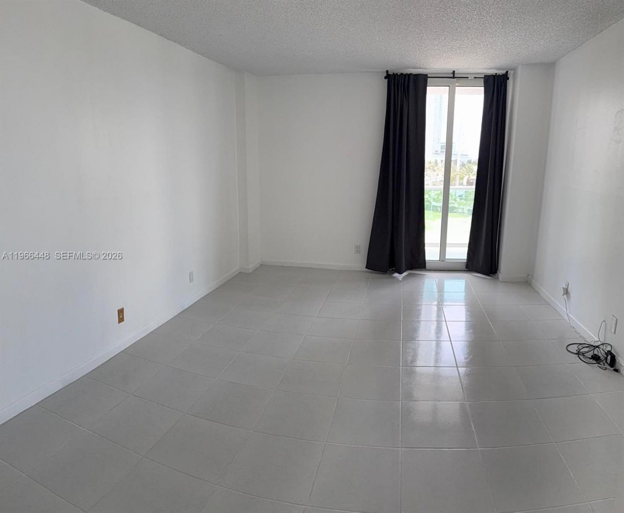 100 Bayview Dr, Unit 412, Sunny Isles Beach, FL 33160 Photo