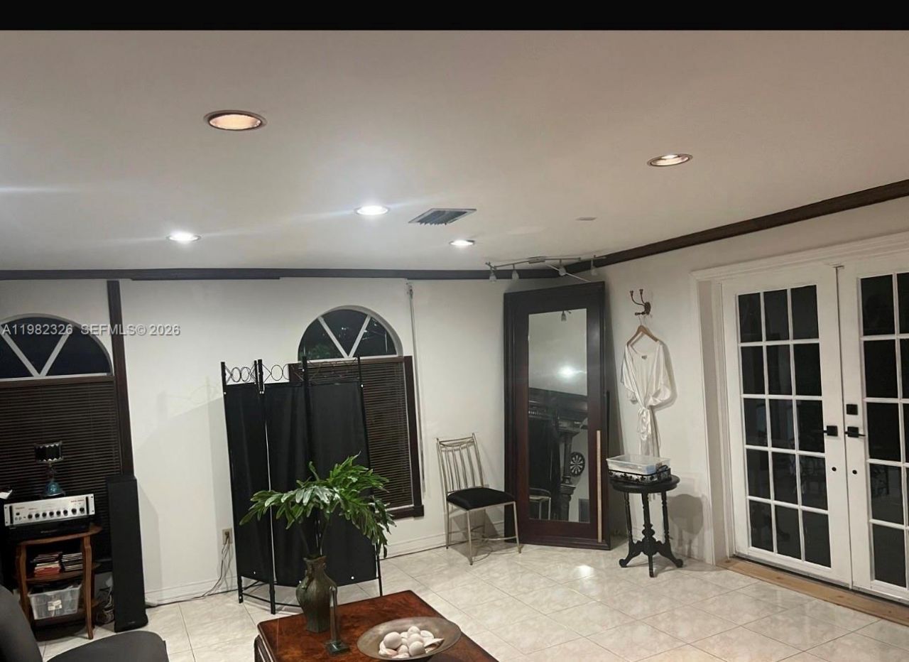 2190 SW 22 Terrace , Miami, FL 33145 Photo