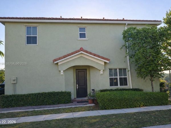 2370 SE 15th St, Homestead, FL 33035