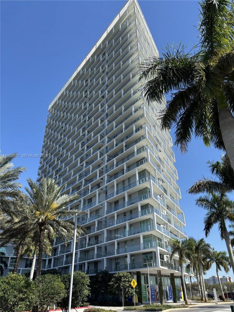 2000 Metropica Way, Unit 2305, Sunrise, FL 33323 Main Photo