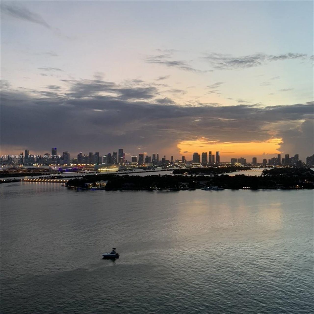 540 West Ave , Unit 2011, Miami Beach, FL 33139 Photo