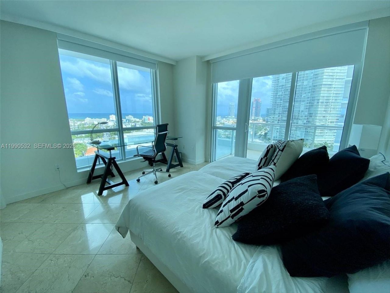 540 West Ave , Unit 2011, Miami Beach, FL 33139 Photo