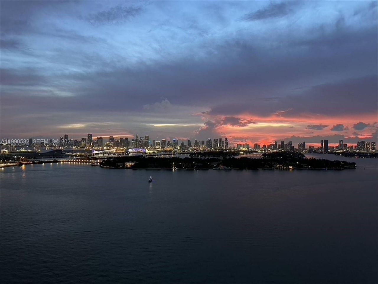 540 West Ave , Unit 2011, Miami Beach, FL 33139 Photo